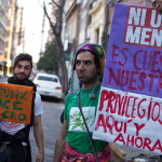 Ceder también es un acto político